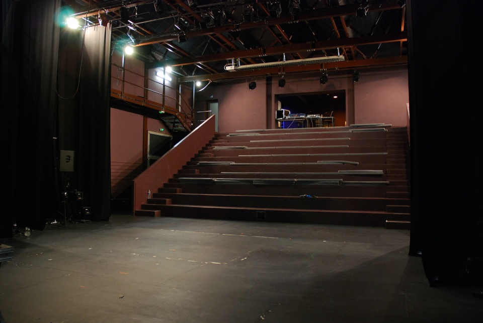 salle de spectacle-scene-2