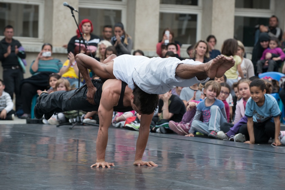 Faîtes du Cirque dans les écoles - ©jootprod